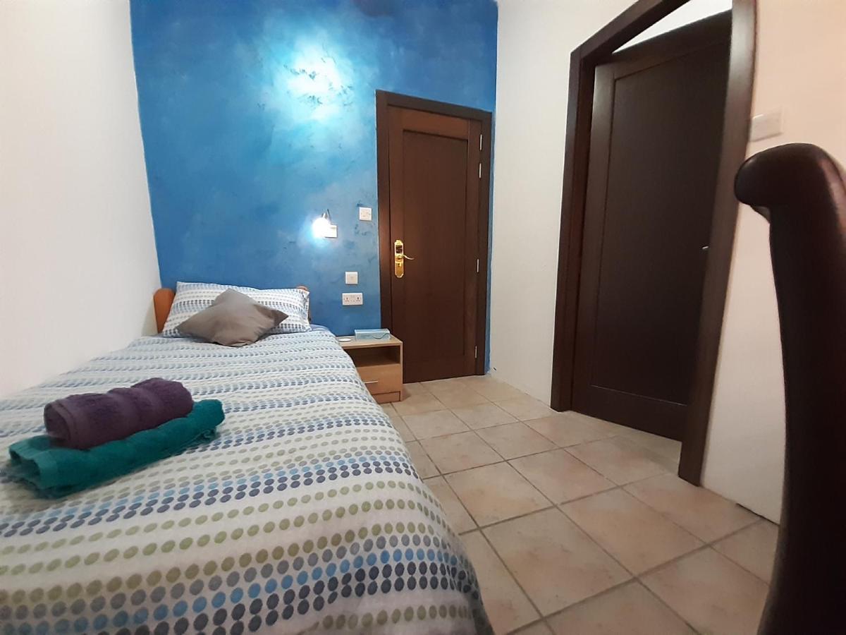 Tarona Guesthouse San Pawl il-Baħar Eksteriør bilde