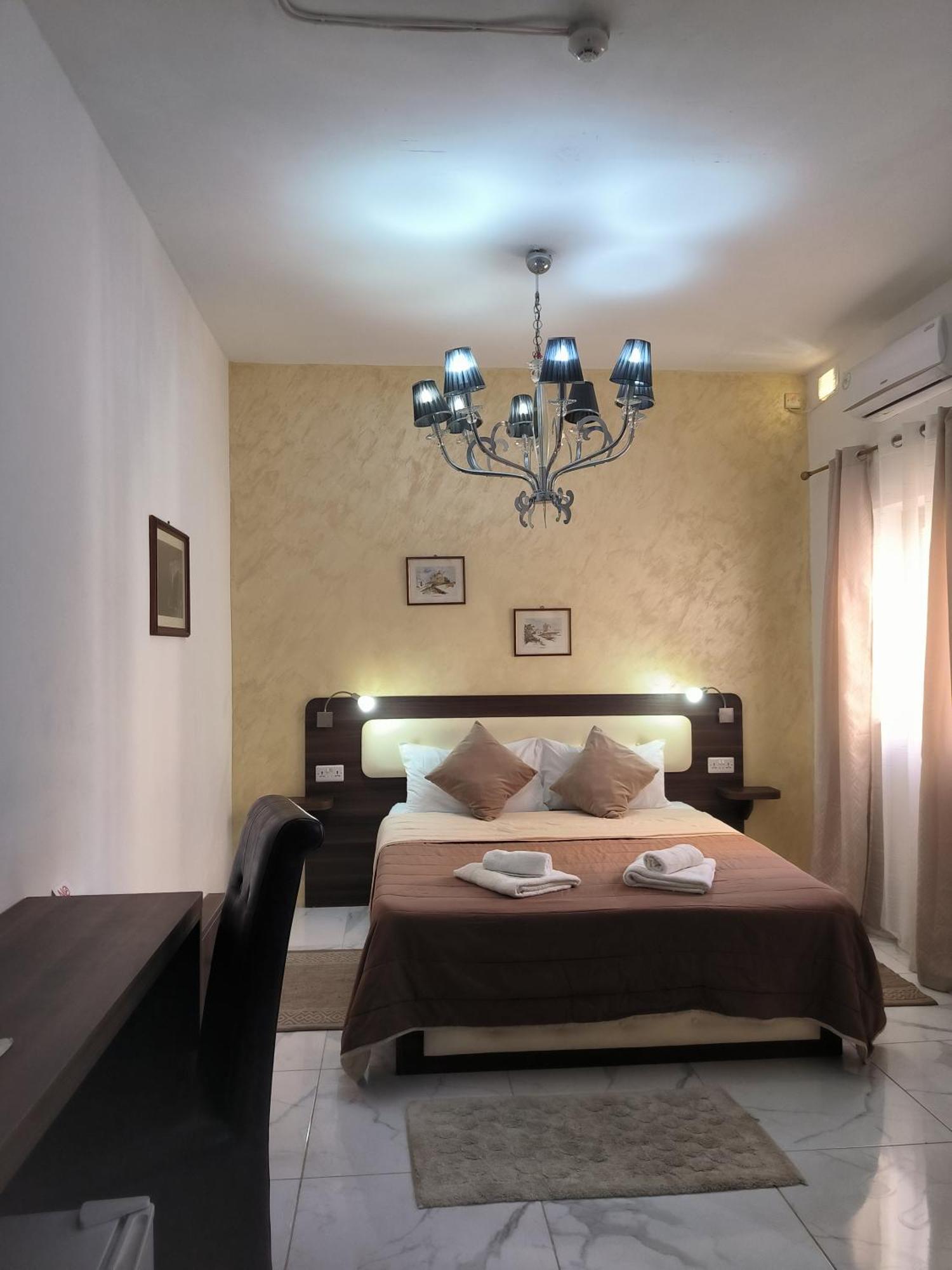 Tarona Guesthouse San Pawl il-Baħar Eksteriør bilde